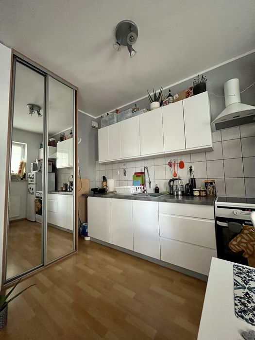 Kawalerka 33 metry kwadratowe do wynajęcia od jutra (metro Bemowo)