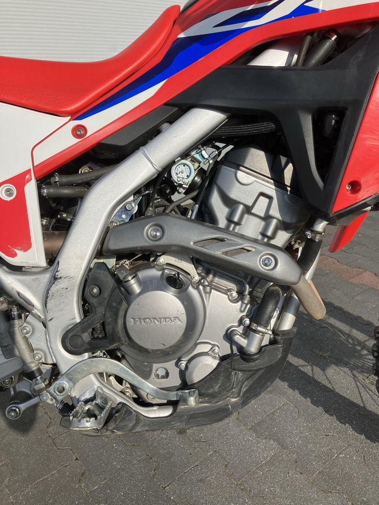 Honda CRF300L z wieloma dodatkami