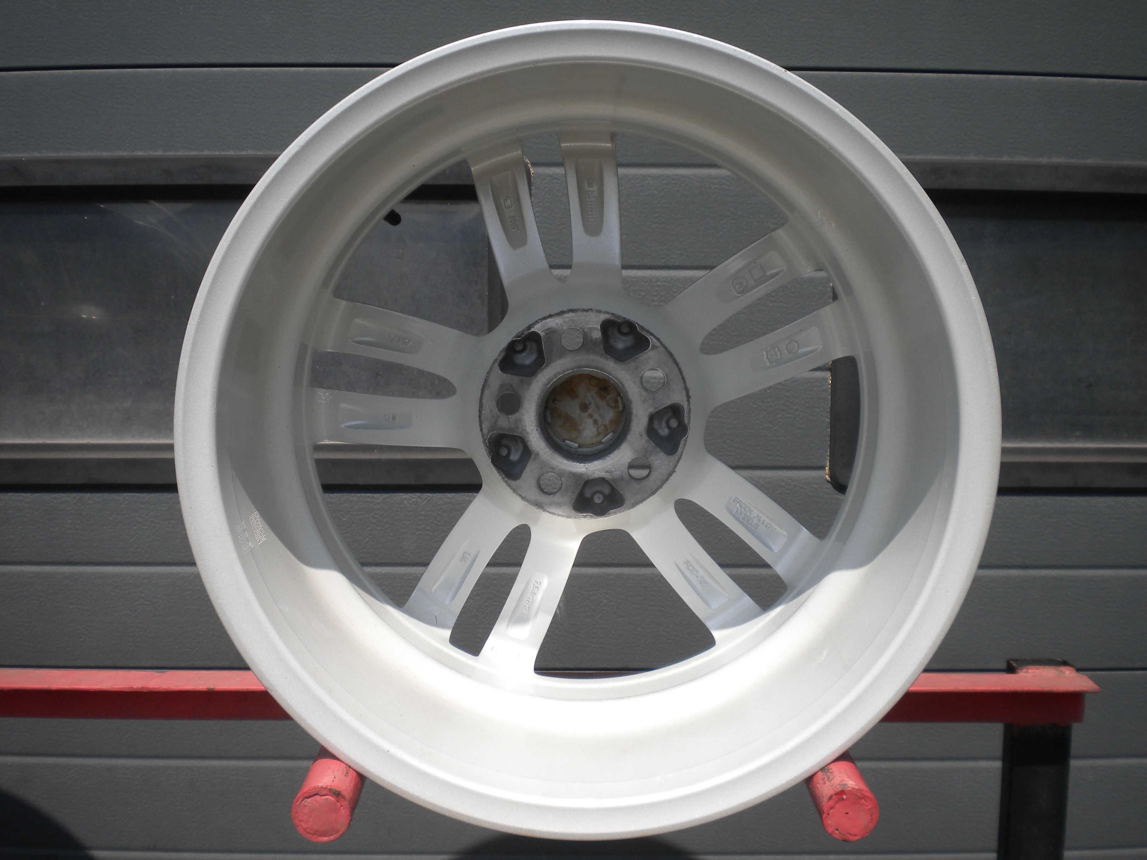 Felgi aluminiowe Rc Design 17 5x105 Opel Astra J K Mokka