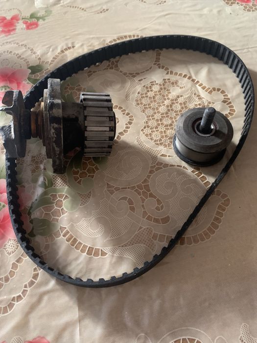 Помпа, натяжний ролик, та ремінь ГРМ для daewoo sens