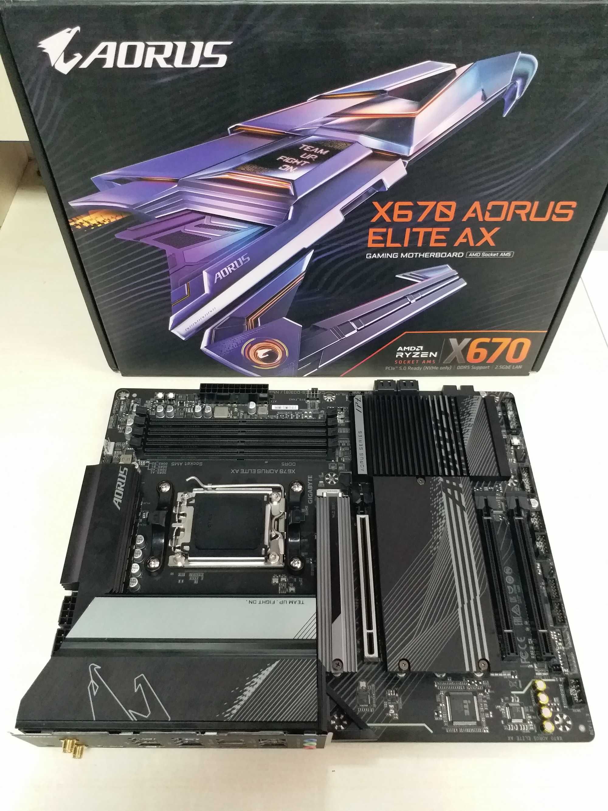 Топ плата Gigabyte X670 AORUS Elite AX