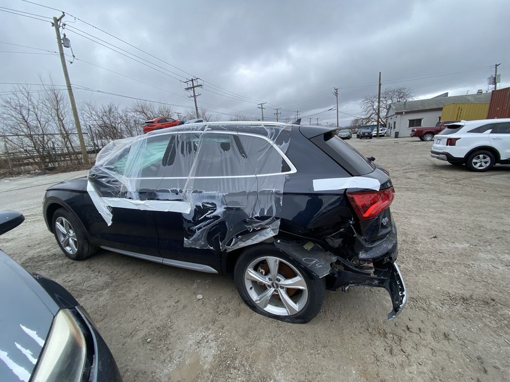 Audi Q580A 2.0tfsi з сша в наявності