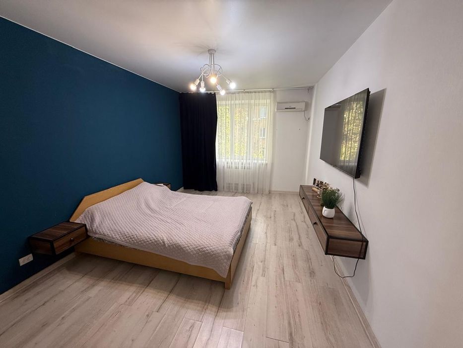 Продаю 2х комнатную квартиру.Автономное отопление.