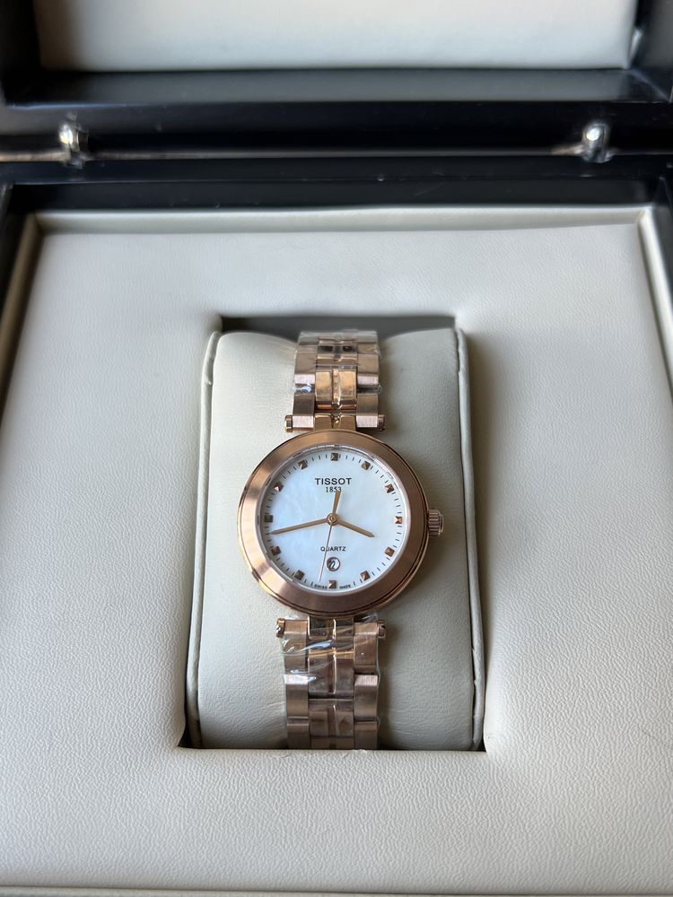 женские наручные часы Tissot gold