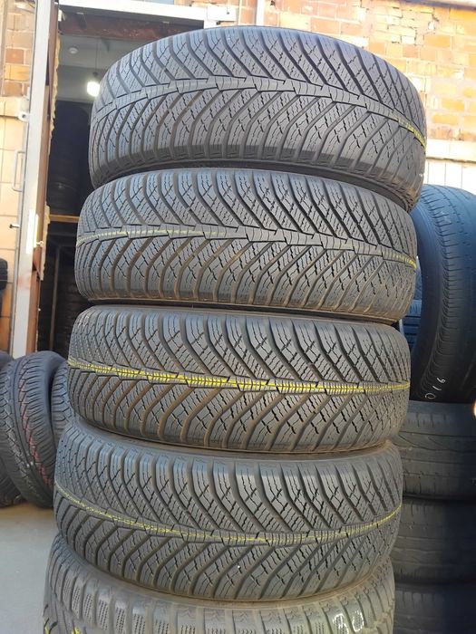 Шини 195/60 R15 Kumho Solus HA31 Комплект Зима