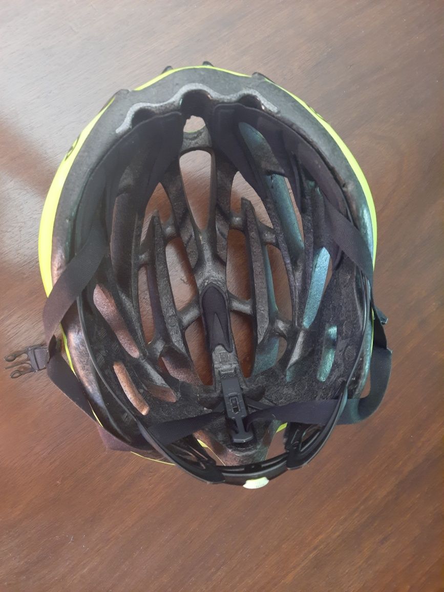 Capacete bicicleta Giro atmos ll