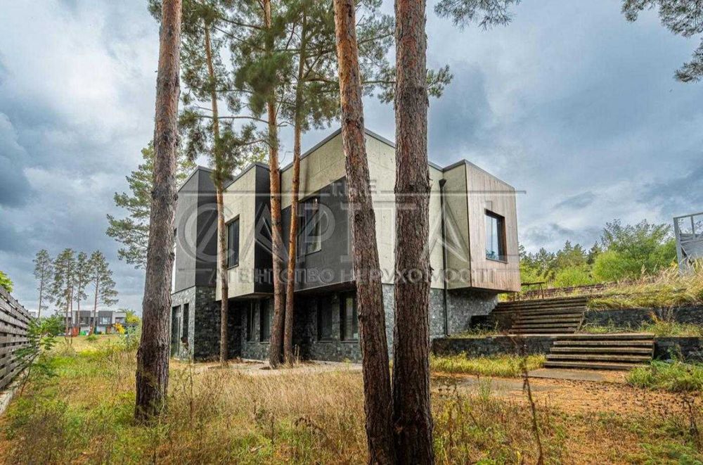 Продам будинок с.Лебедівка км GOLDFISH 315 м2 перша лінія