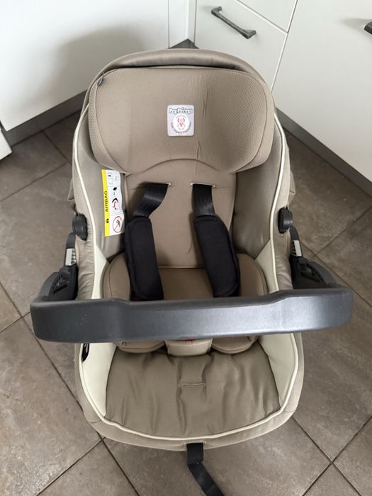 Продам дитяче автокрісло Peg Perego Primo Viaggio SL