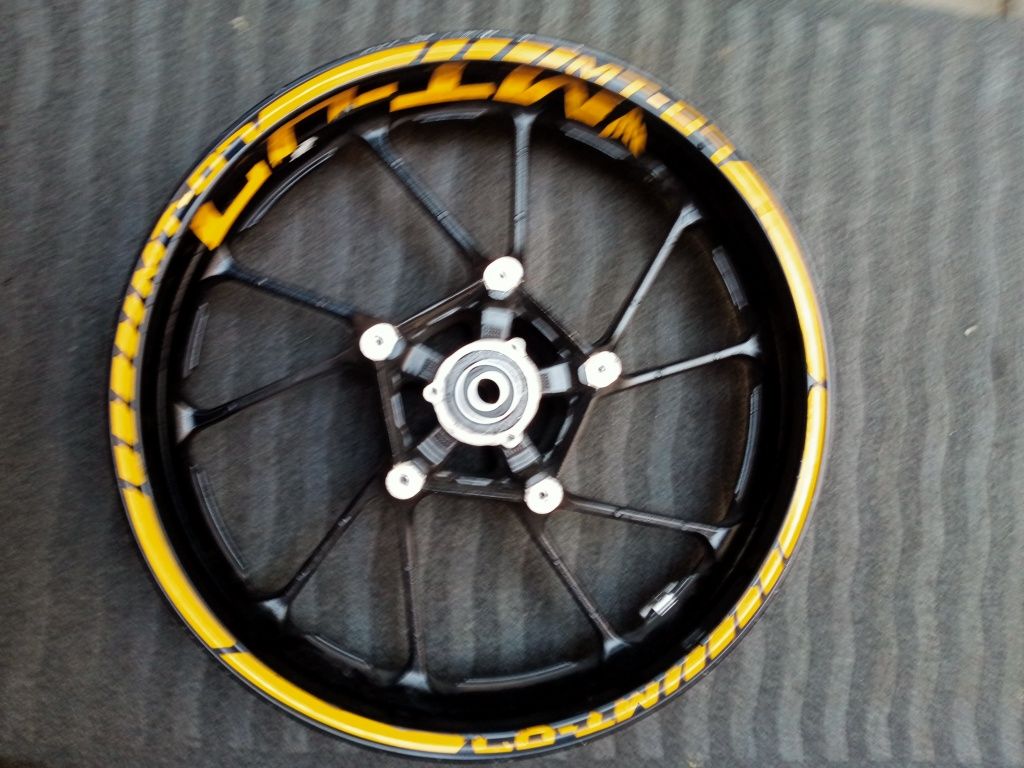 Yamaha MT09 07 Tracer9 7 orginalne felgi przód