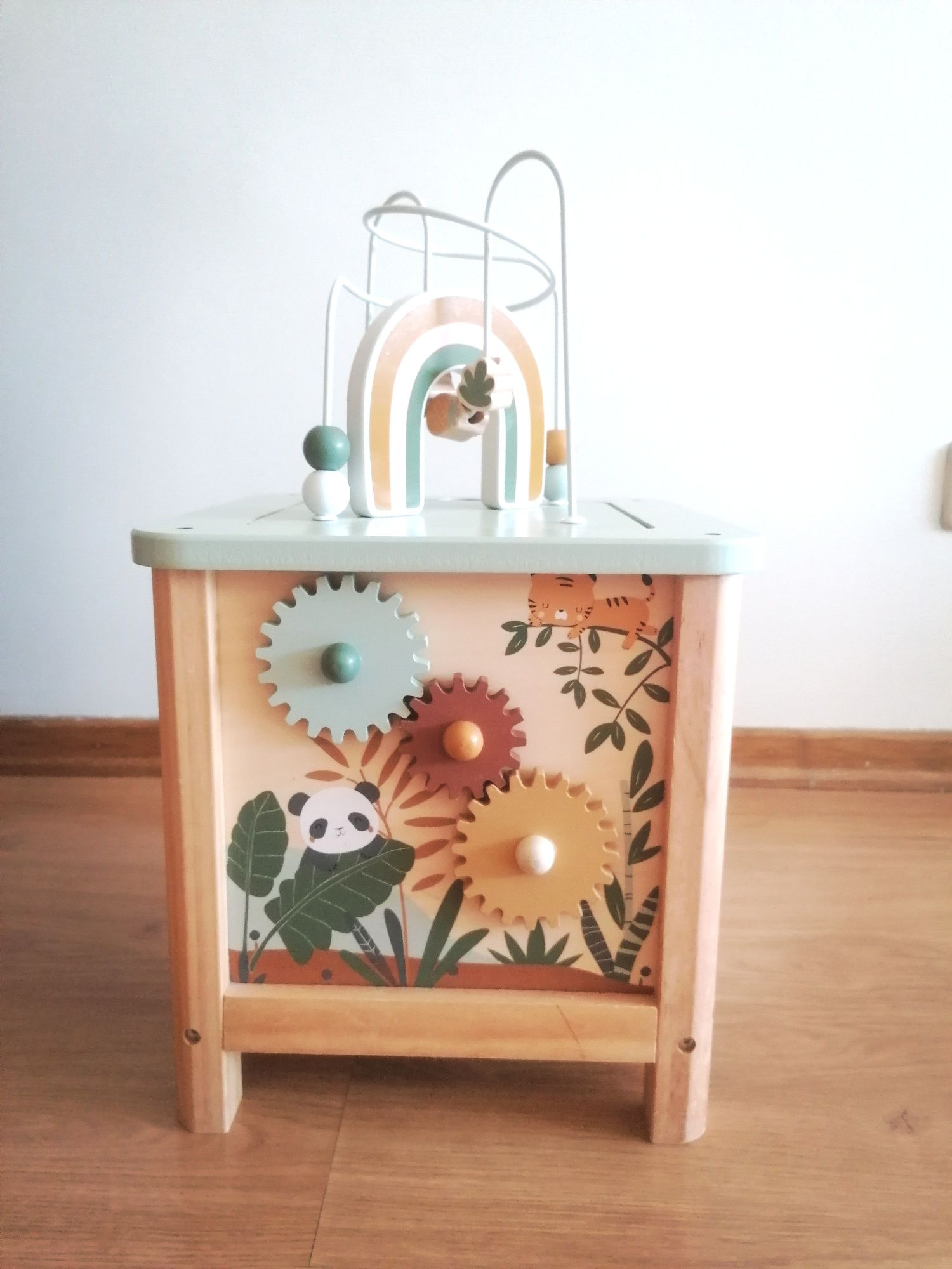 Cubo grande de atividades