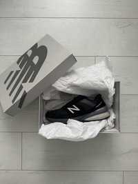 Продам кросівки new balance 990v5