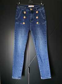 Nowe granatowe jeansy z guzikami Re Dress