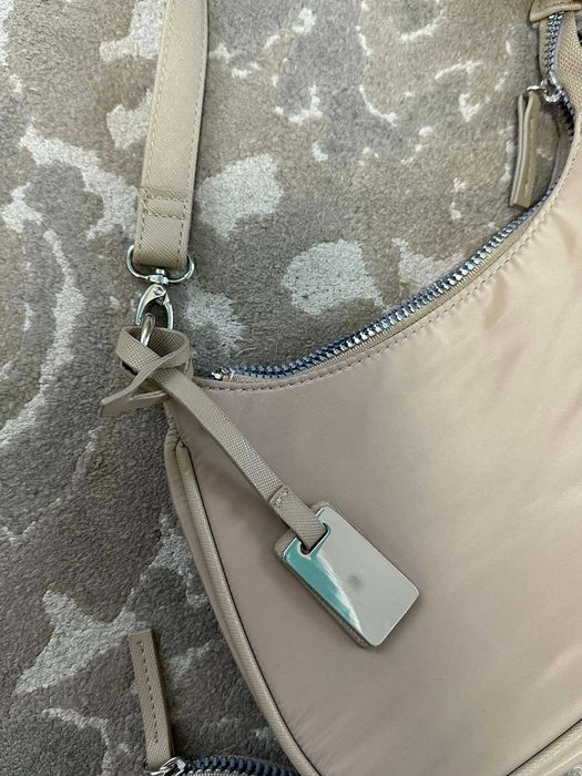 жіноча сумка  через плече бежева тканинна