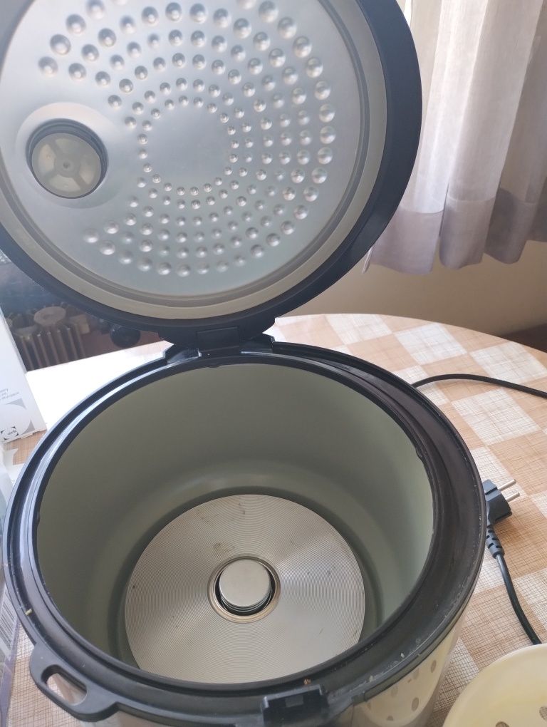 Multi cooker Daewoo DMC22SB urządzenie wielofunkcyjne