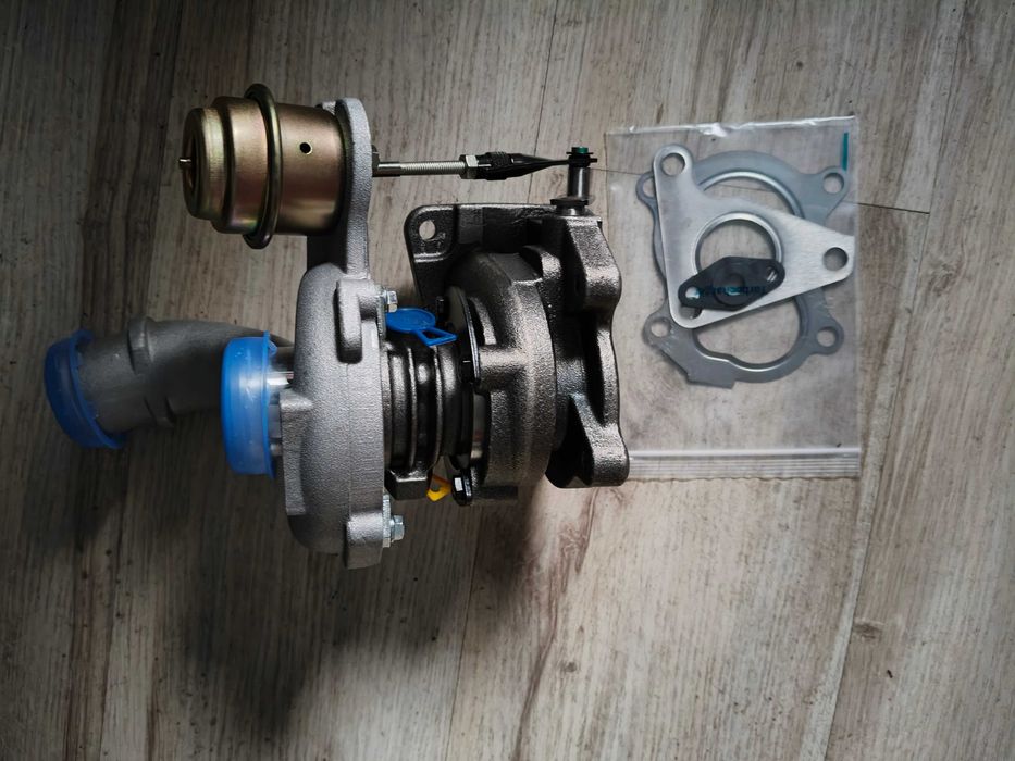 Turbosprężarka turbo  Renault Trafic Opel Vivaro fabrycznie nowa