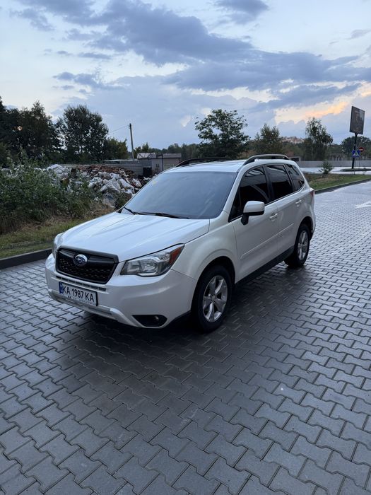 Subaru Forester 2014р в дуже збереженому стані