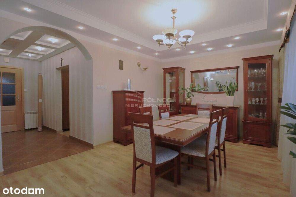 Dom z ogrodem, tarasem i garażem