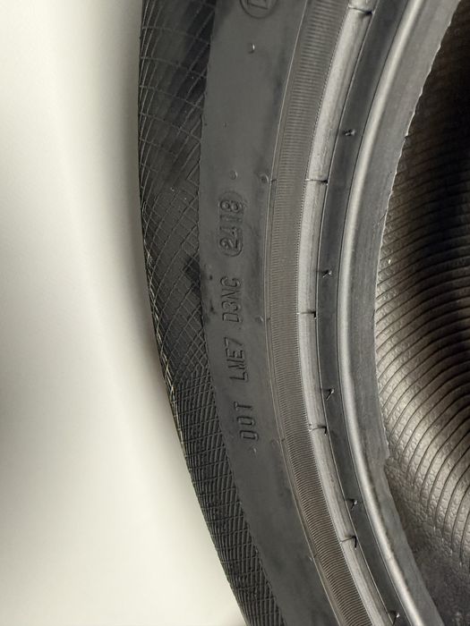 Шини 2шт. 6,4мм R19 235/55 (101H) Continental Winter TS850P SSR 2018