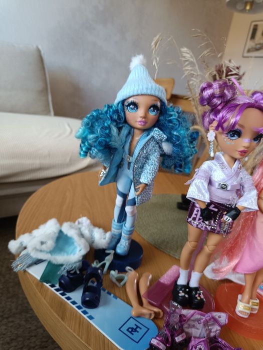 Rainbow High zestaw 4 lalek plus garderoba