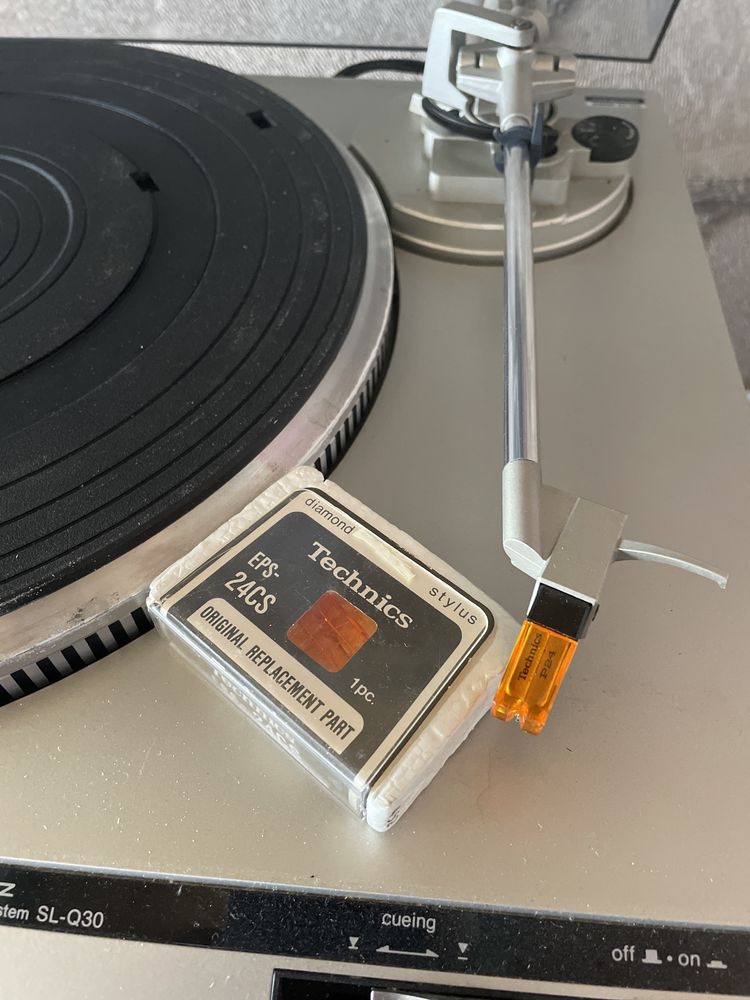 Gramofon Technics SL-Q30