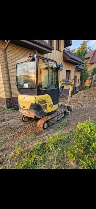 Minikoparka yanmar sv18