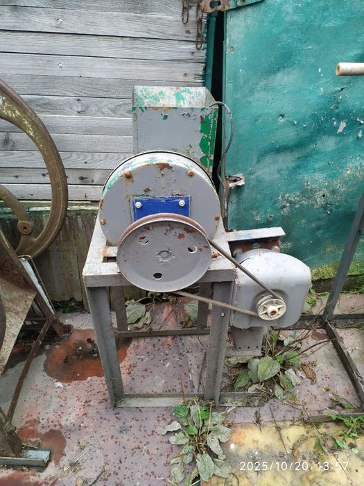 Корморізка для буряків та кабачків