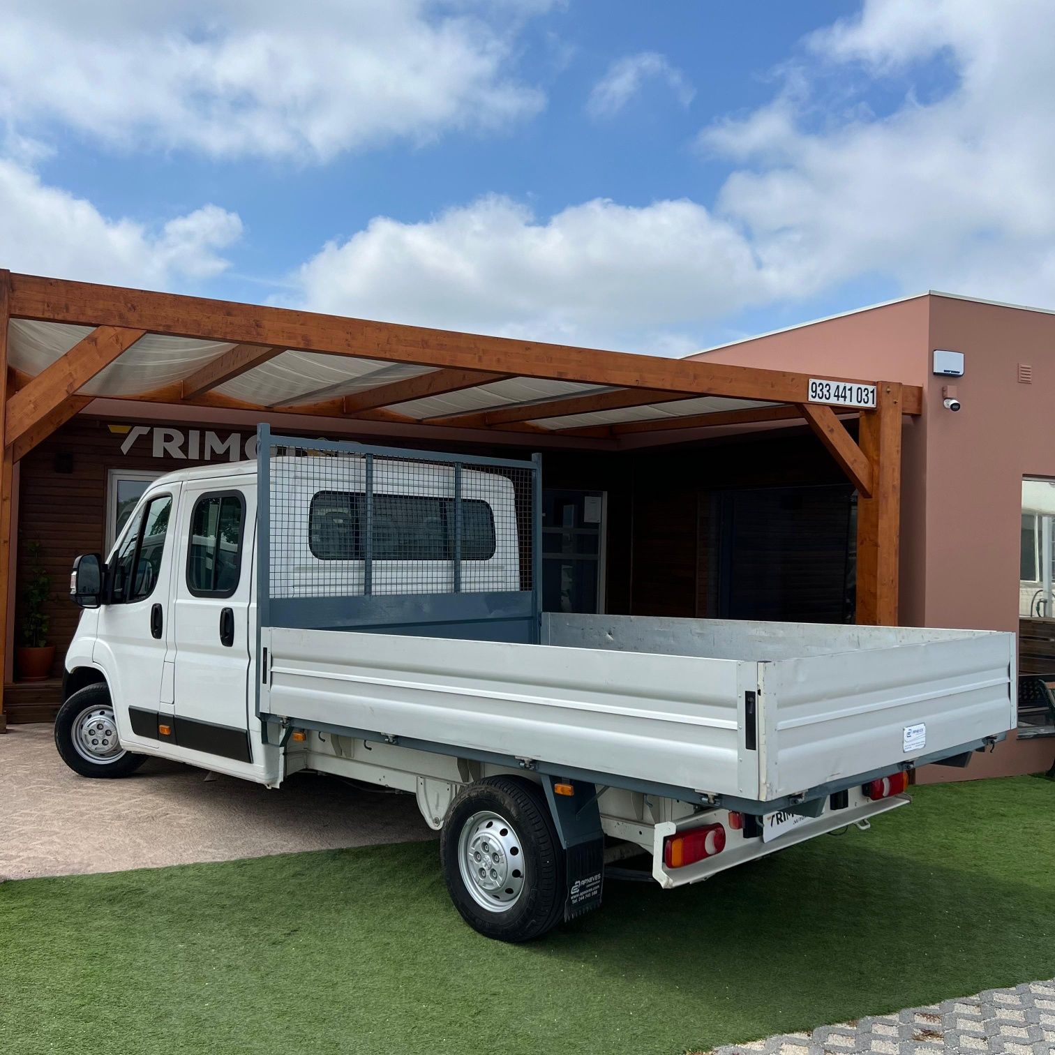 Vendo Peugeot Boxer 2.0 HDI 335-  7 lugares + Caixa Alumínio