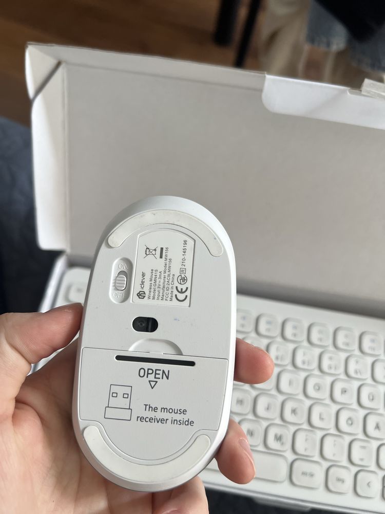 Bezprzewodowa klawiatura iclever ic-gk15 + mysz