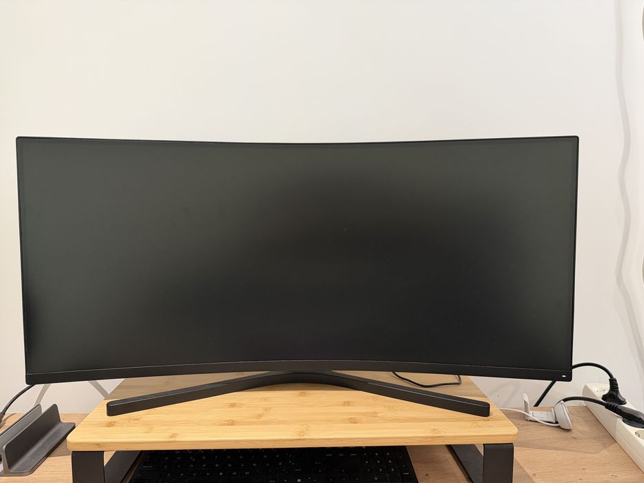 Vendo monitor Xiaomi 34” Curvo Gaming 144 Hz