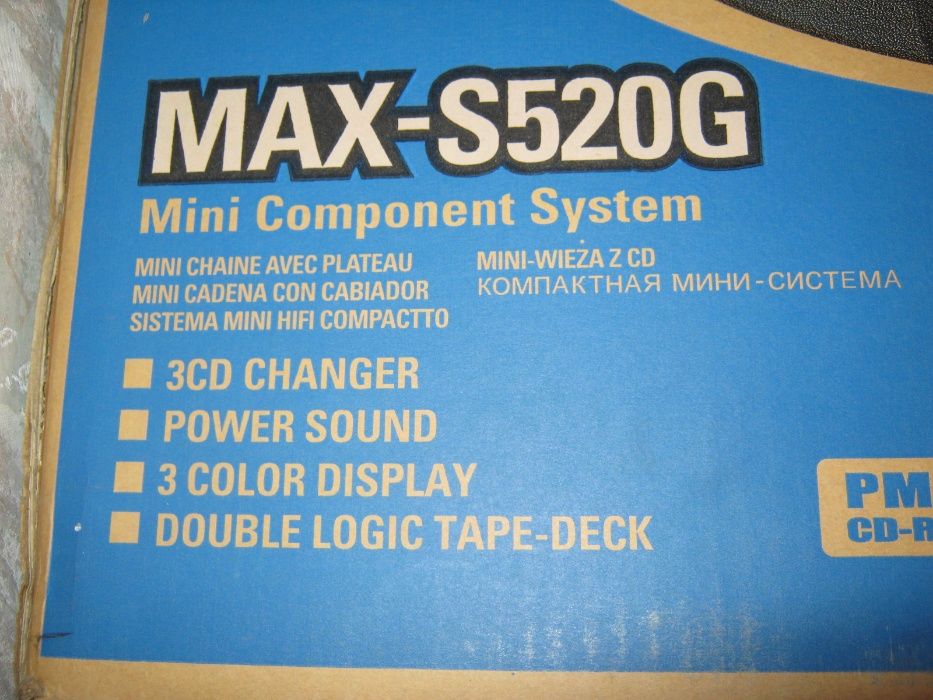 Музыкальный центр Samsung MAX-S520G.