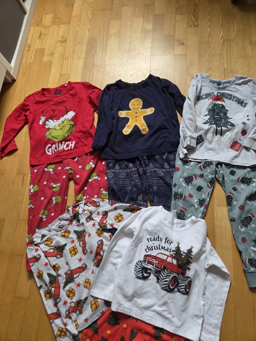 Zestaw piżam świątecznych  104/110