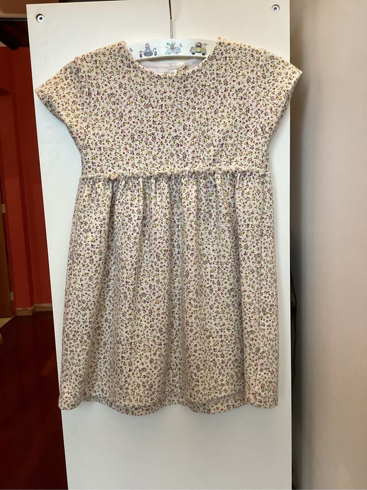 Vestido flores Zara