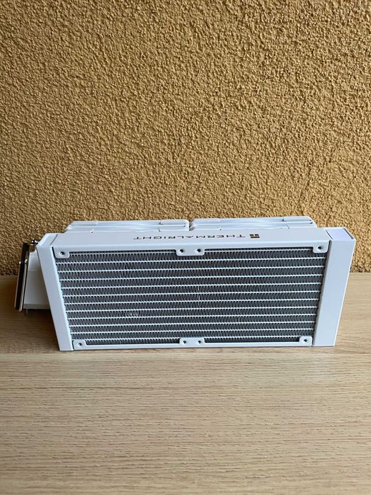 Chłodzenie wodne Thermalright Frozen Edge 240 Intel AMD