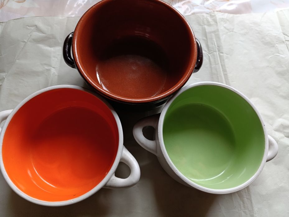 Піали та форми під десерт,придатні для запікання.