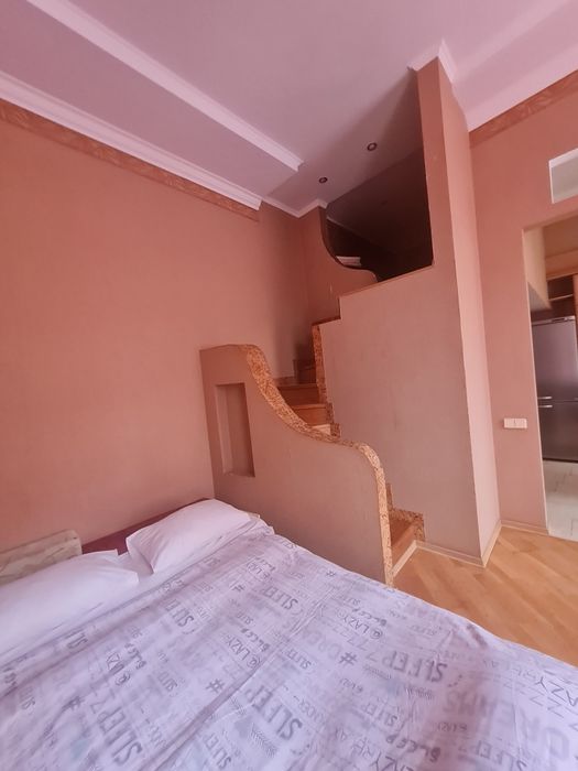погодинно 700/подобово від 1000 Центр, 7 спальних місць