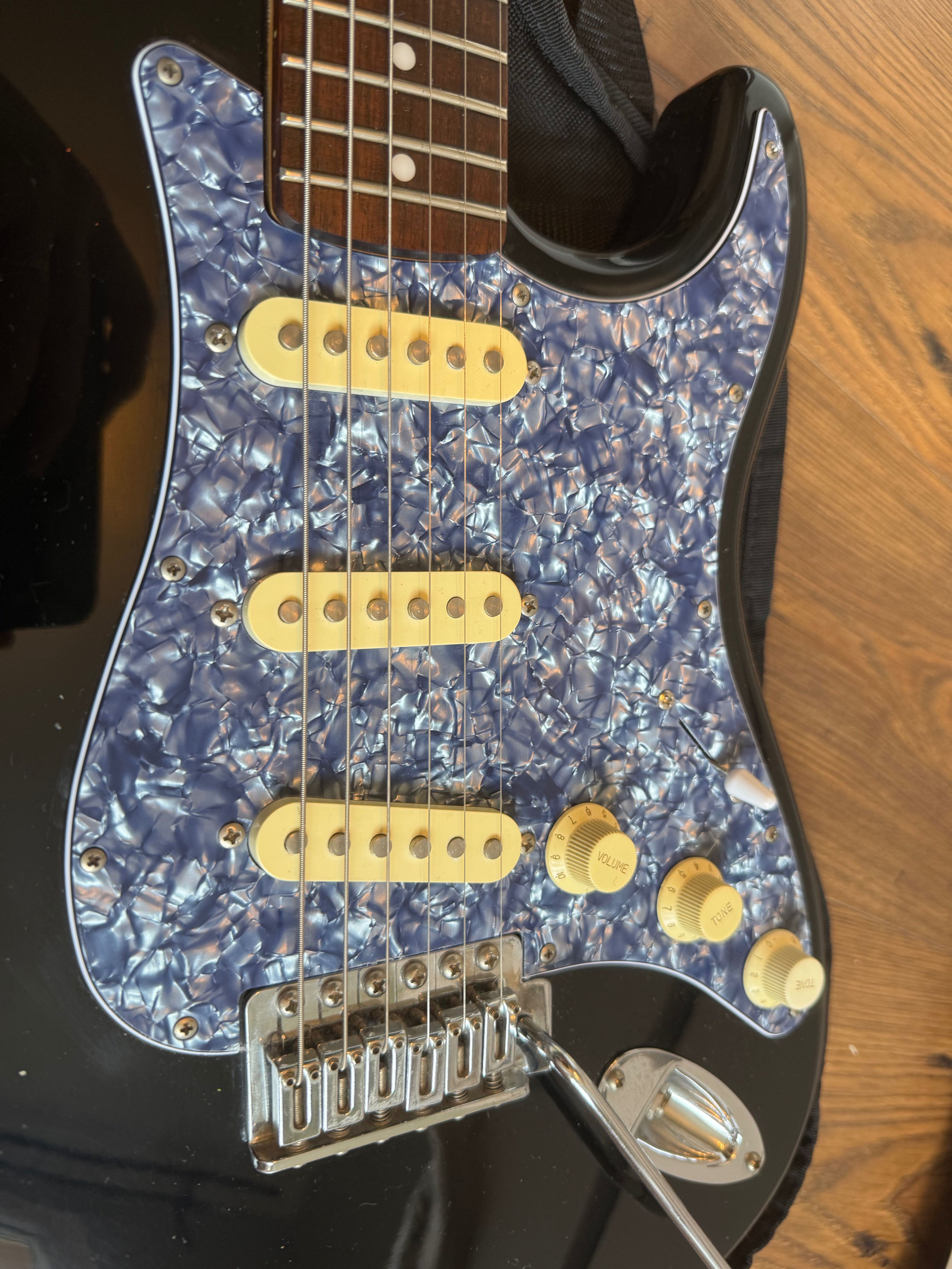 Gitara Slammer By Hamer typ Stratocaster elektryczna