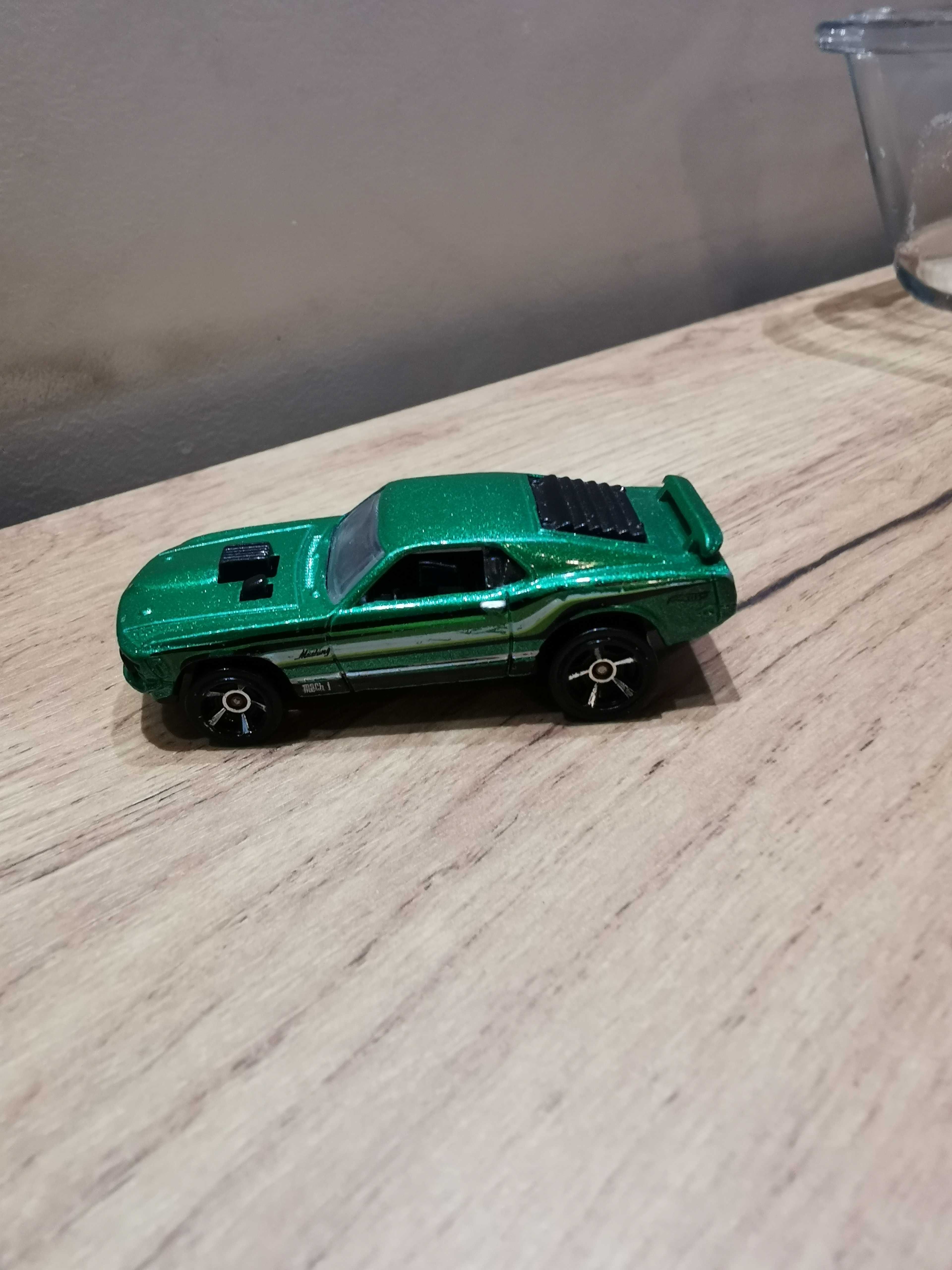 Hot wheels Ford Mustang Mach 1