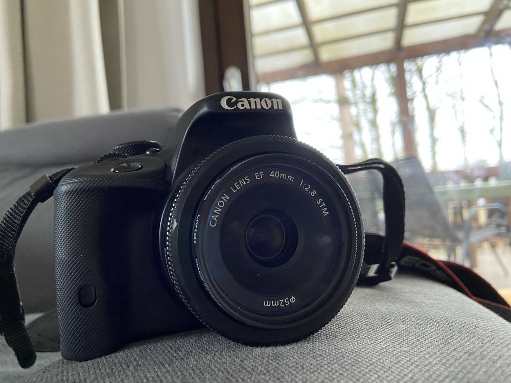 Canon 100 D i dwa obiektywy