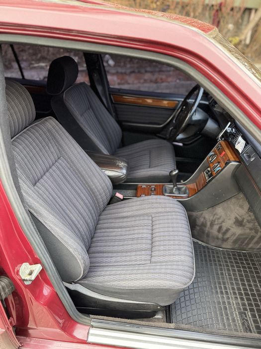 Продам Mercedes-Benz w124