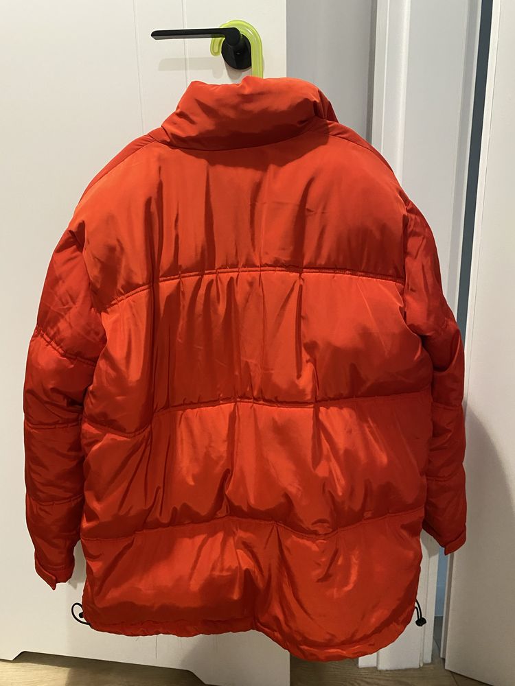 Zimowa czerwona puffer kurtka oversize H&M S