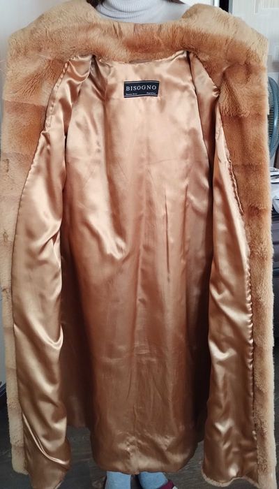 Продається шуба натуральна аргентинська