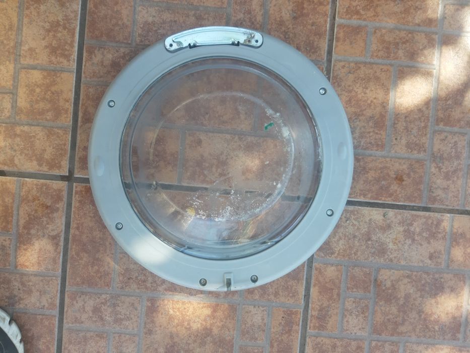 Люк для стиральной машины  zanussi zwsh 7100 7100