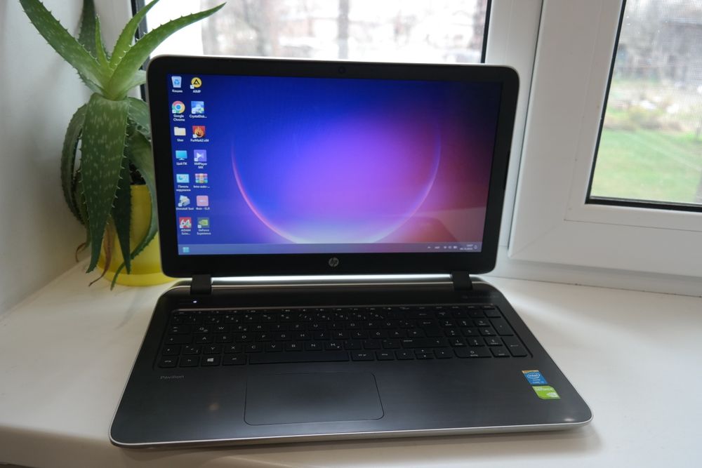 HP Pavilion 15p/i5-4210u/ОЗУ-16gb/SSD-240gb/HDD-1tb/АКБ-2-2.5год