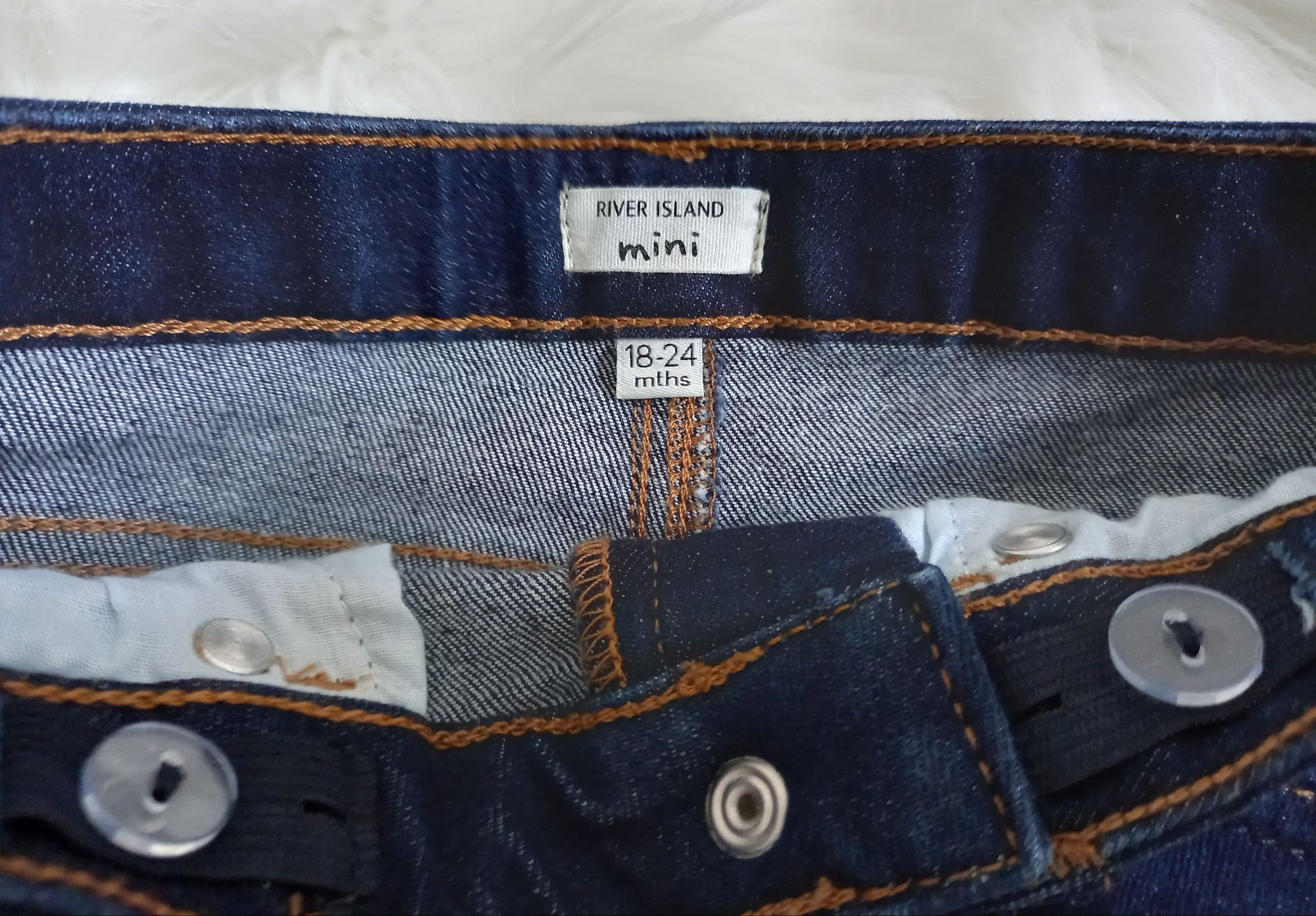 Spodnie jeansy nowe rozmiar 86/92