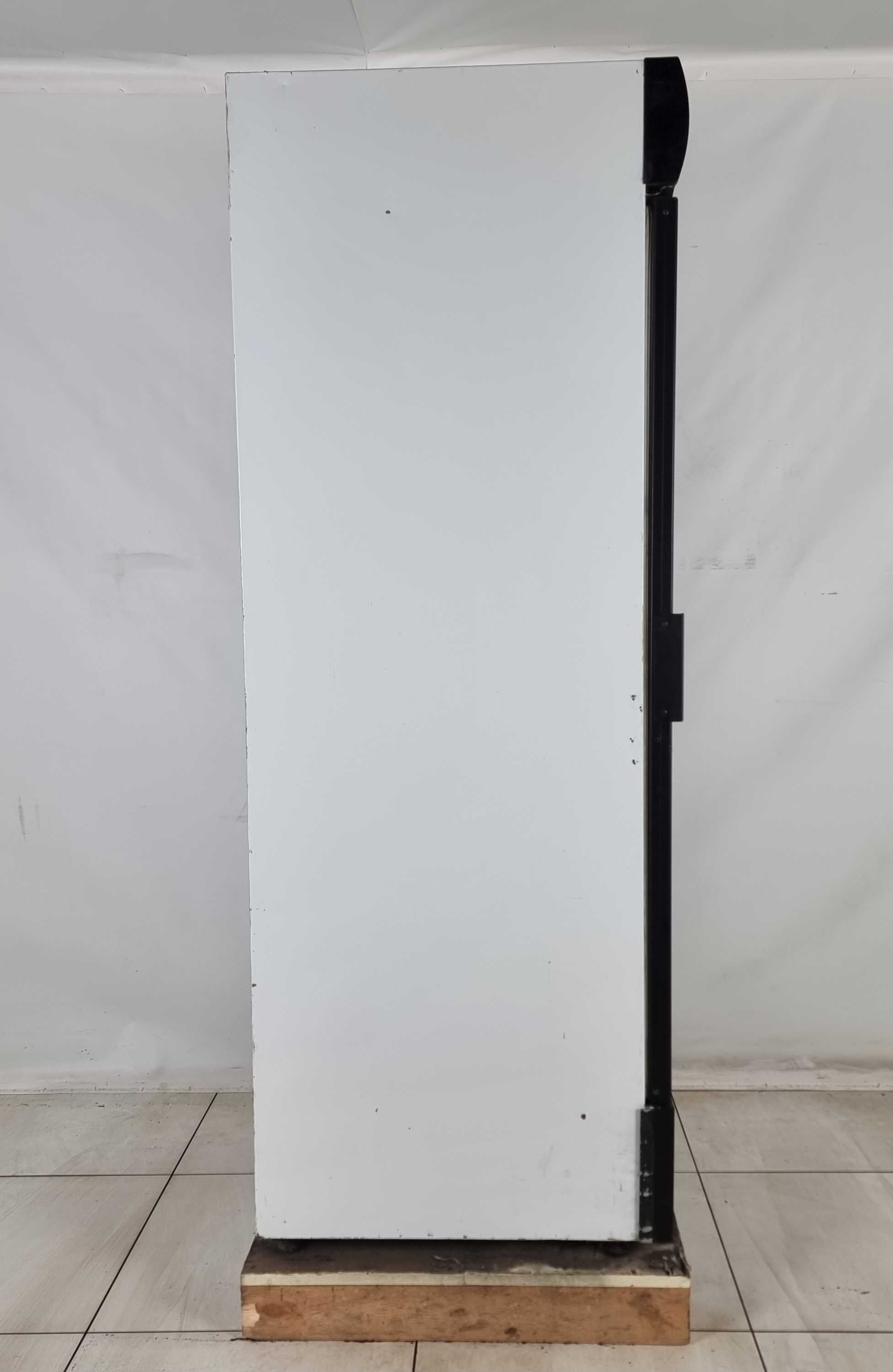 Холодильна шафа-вітрина "INTER 750T", 750 л., (+2° +6°), Б/у 79568867