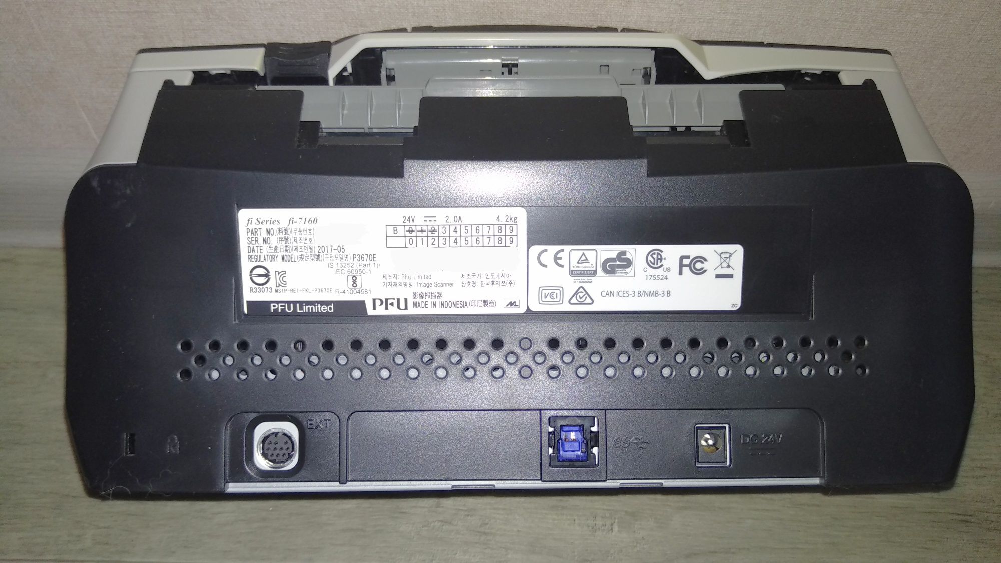 Сканер Fujitsu fi-7160