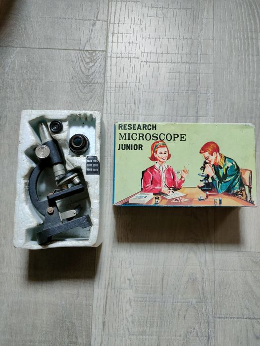 Microscópio Óptico Vintage - Research Microscope Junior