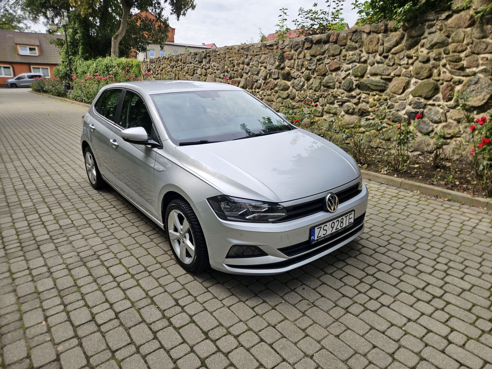 Volkswagen Polo VI Hatchback 5d 2017r 1.0Mpi 75km Pdc Klima  Zarej w P