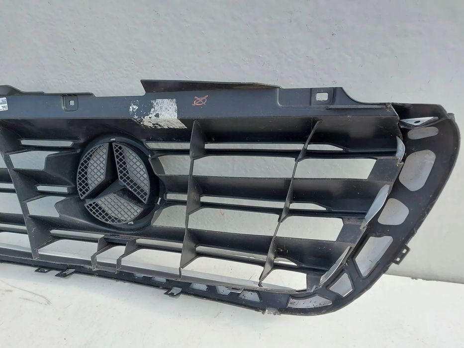 mercedes-benz sprinter w907 w910 18- grill atrapa blacha ramka