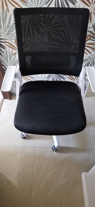 Sprzedam fotel do biurka FROSTEA